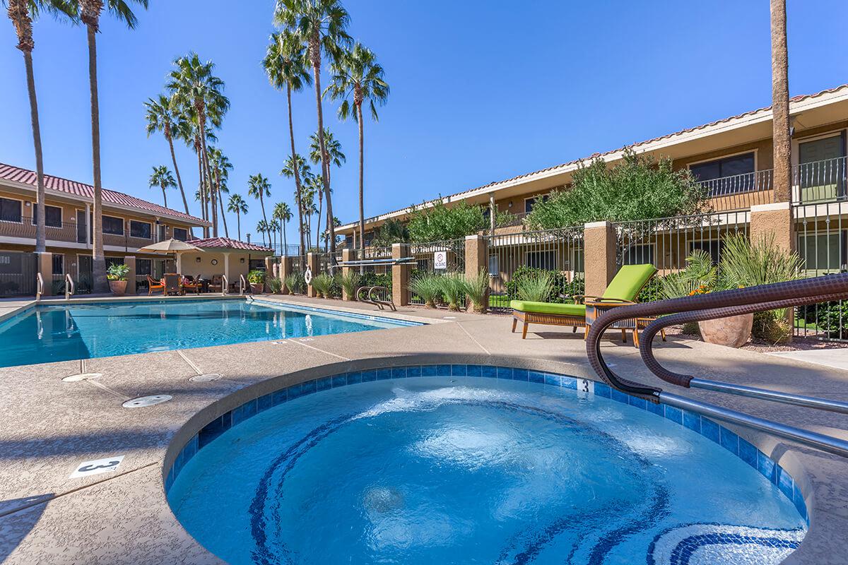 Mesa Royale Apartments photo 4